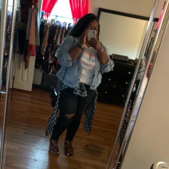 Meet your Posher, Coco - Picture 9 of 12